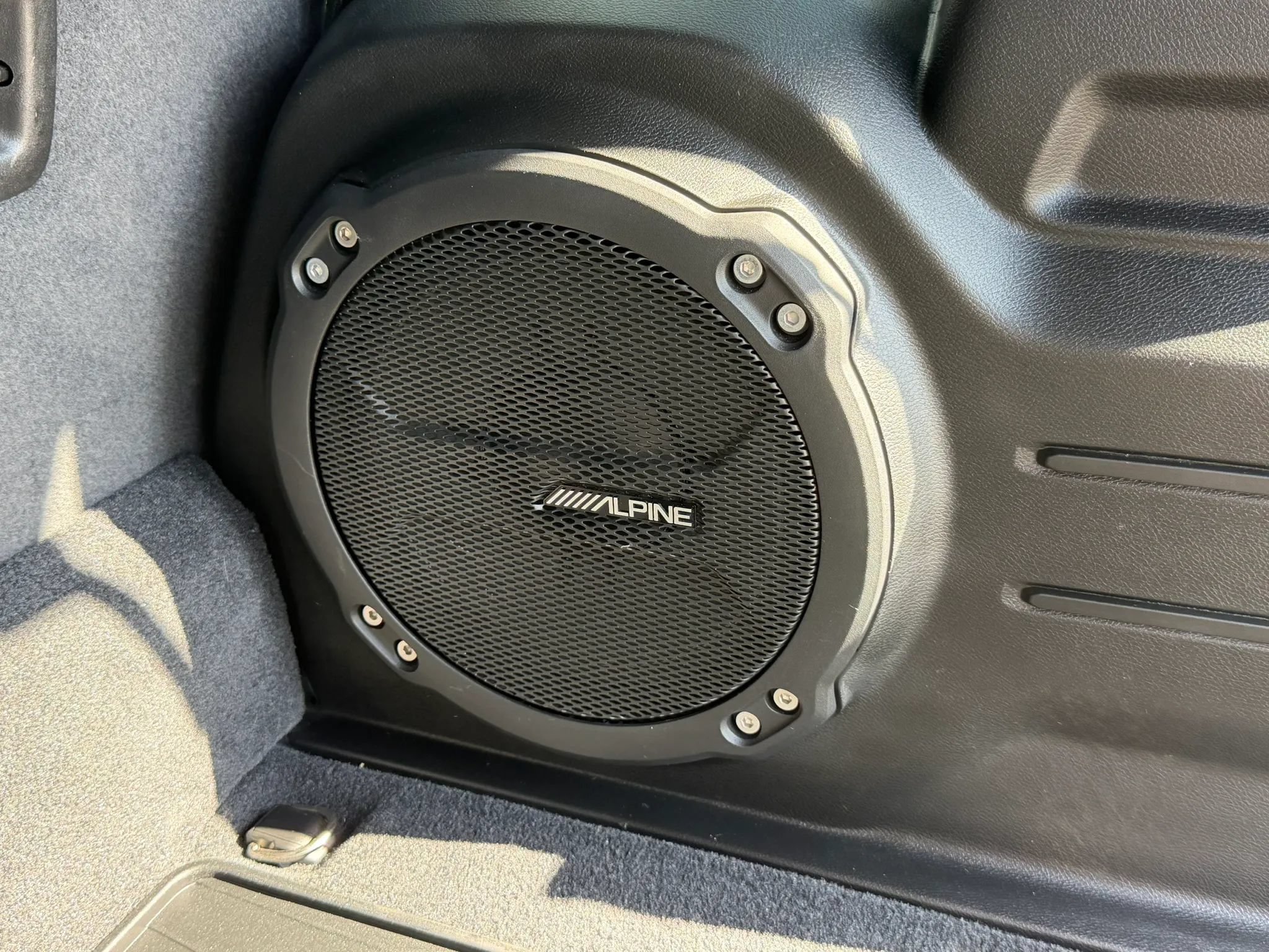 Used 2021 Jeep Wrangler Unlimited Sahara AWD/4WD image 32