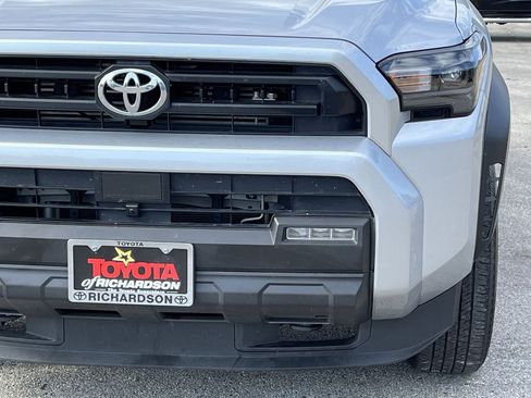 Used 2025 Toyota 4Runner SR5 RWD image 8