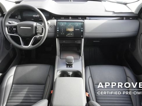Used 2025 Land Rover Discovery Sport S image 9