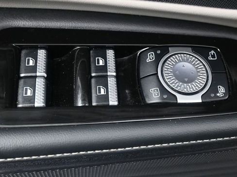 Used 2024 Lincoln Nautilus Reserve image 7