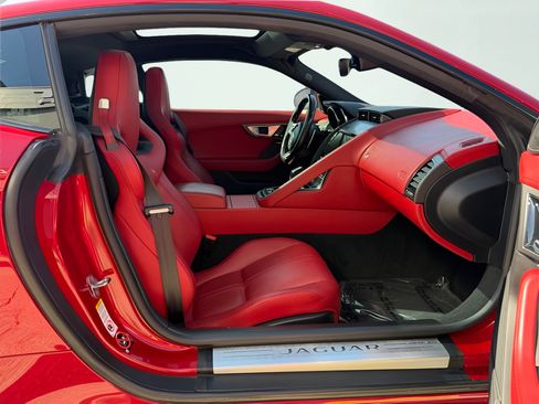Used 2016 Jaguar F-TYPE R AWD/4WD image 22