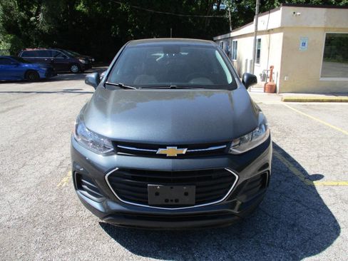 Used 2021 Chevrolet Trax LS FWD image 11