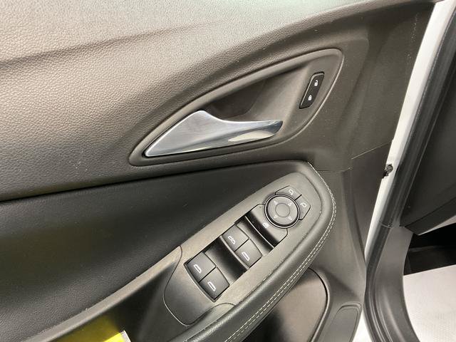 Used 2022 Buick Encore GX Preferred w/ Cold Weather Comfort Package AWD/4WD image 12