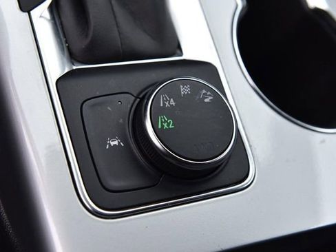 Used 2025 Chevrolet Blazer LT AWD/4WD image 14
