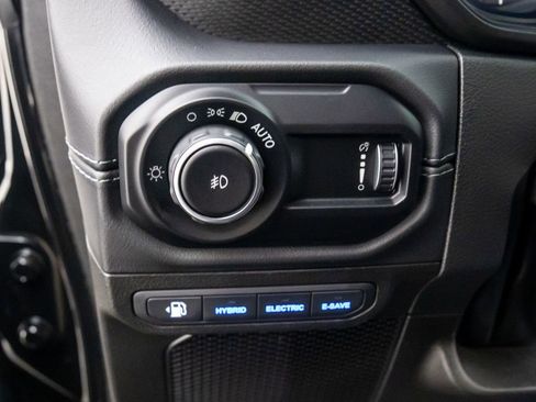 Used 2024 Jeep Wrangler Unlimited Rubicon 4xe image 19