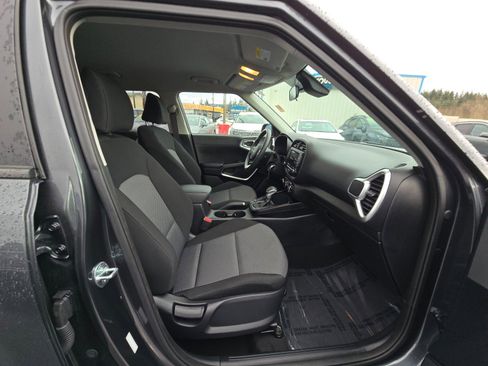 Used 2024 Kia Soul LX w/ Option Group 015 image 10