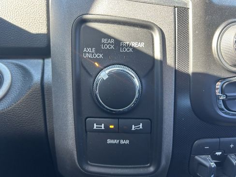 Used 2017 RAM 2500 Power Wagon w/ Leather & Luxury Group image 19