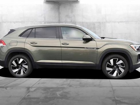 Certified 2026 Volkswagen Atlas Cross Sport SE AWD/4WD image 5