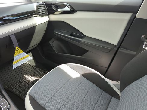 New 2025 Volkswagen Taos S image 22