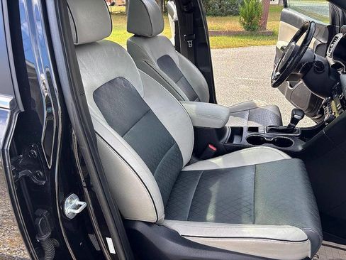 Used 2017 Kia Sportage SX image 10