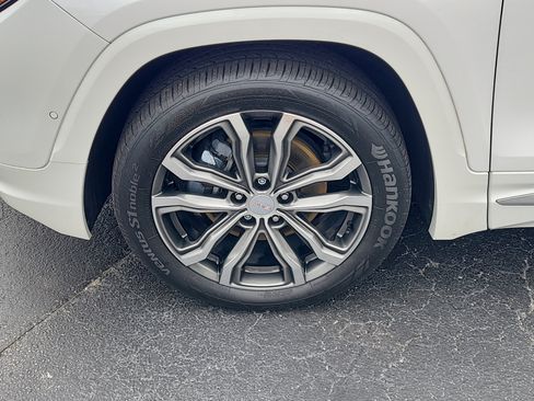 Used 2020 GMC Terrain Denali w/ Denali Premium Package image 7