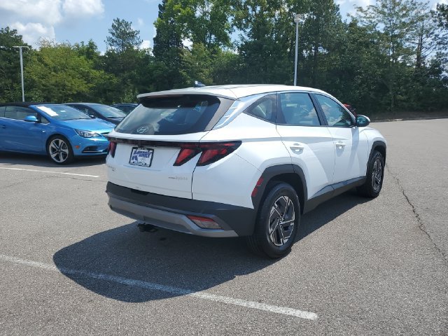 Certified 2026 Hyundai Tucson Blue SE w/ Tow & Go Package AWD/4WD image 4