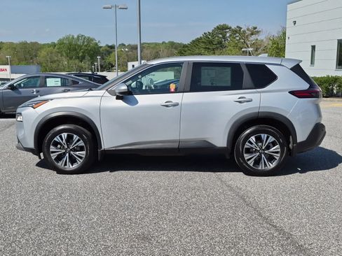 Used 2023 Nissan Rogue SV AWD/4WD image 5