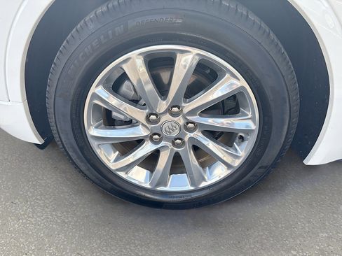 Used 2019 Buick Envision Essence image 27