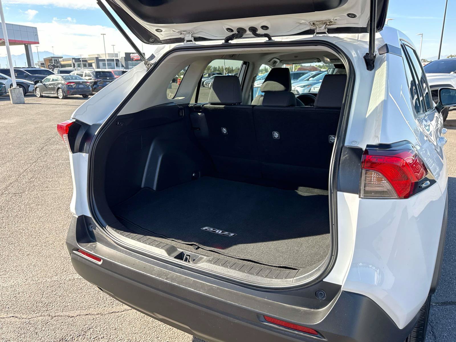 Used 2025 Toyota RAV4 XLE w/ Weather Package AWD/4WD image 16