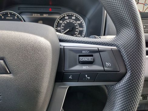 New 2026 Mitsubishi Outlander ES image 27