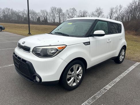 Used 2016 Kia Soul + image 5