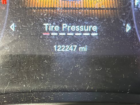 Used 2021 Dodge Challenger SXT w/ Blacktop Package image 25