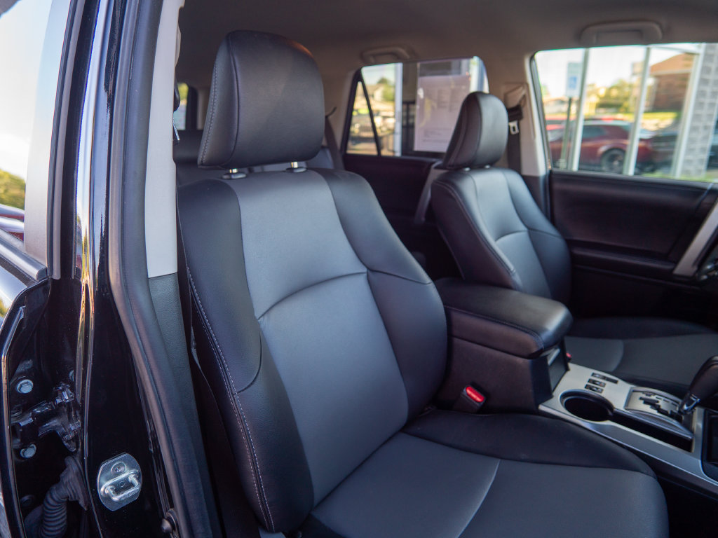 Used 2024 Toyota 4Runner SR5 Premium AWD/4WD image 31
