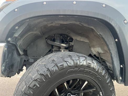 Used 2020 Toyota Tundra SR5 w/ SR5 Leather Package AWD/4WD image 18