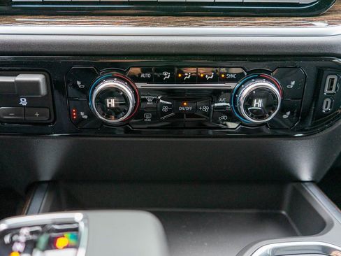 New 2026 GMC Sierra 1500 Elevation w/ Elevation Premium Package image 25