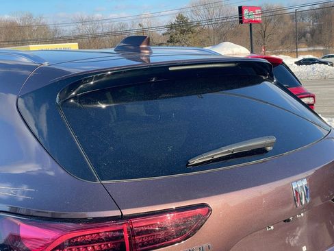 Used 2024 Buick Envision Preferred image 29