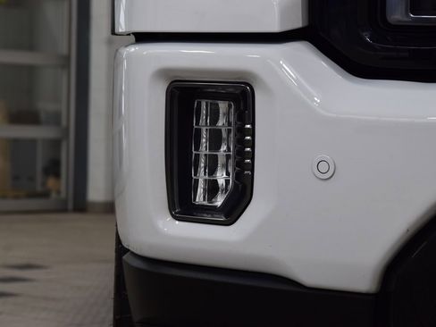 Used 2023 GMC Sierra 2500 AT4 w/ AT4 Premium Plus Package image 14