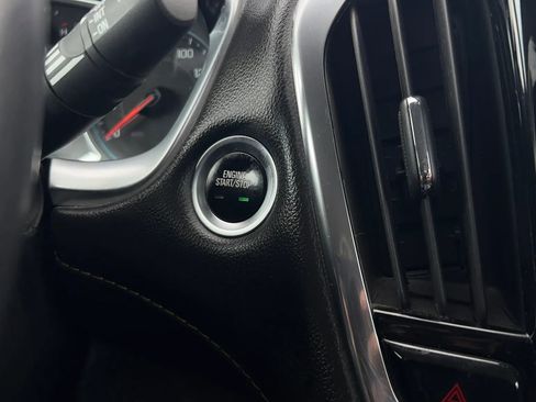 Used 2020 Chevrolet Traverse LT image 31