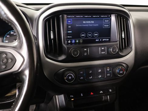 Used 2022 Chevrolet Colorado LT w/ Fleet Safety Package image 5