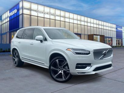 New 2025 Volvo XC90 B5 Ultra w/ Lounge Package