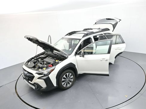Used 2024 Subaru Outback Limited XT AWD/4WD image 34