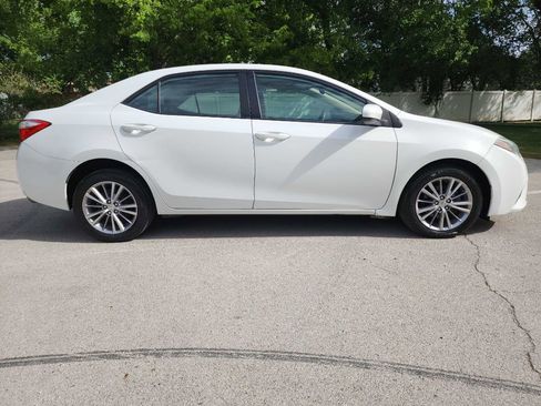 Used 2015 Toyota Corolla LE image 11
