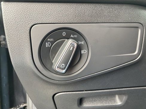 Used 2021 Volkswagen Tiguan SE R-Line image 15