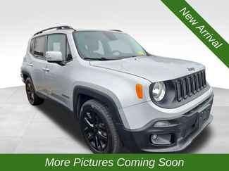 Used 2017 Jeep Renegade Altitude video 1