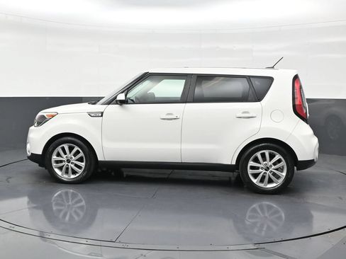 Used 2019 Kia Soul + FWD image 2