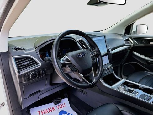 Used 2024 Ford Edge SEL AWD/4WD image 9
