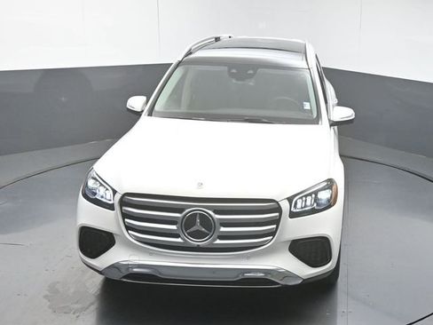 Used 2026 Mercedes-Benz GLS 450 4MATIC image 45