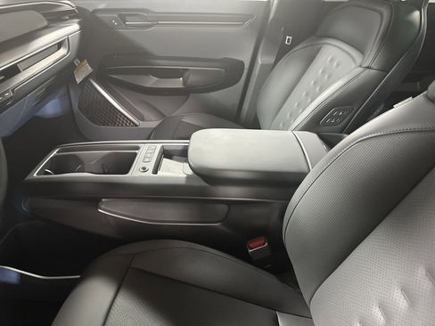 New 2026 Kia EV9 Wind image 26