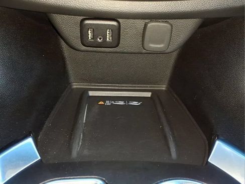 Used 2023 Chevrolet Traverse LT w/ LPO, Floor Liner Package AWD/4WD image 22