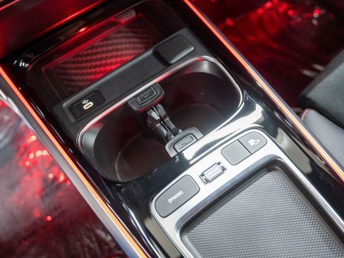 Certified 2026 Mercedes-Benz GLB 35 AMG 4MATIC image 31