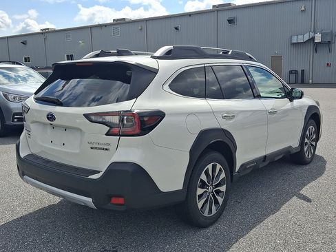 Certified 2024 Subaru Outback Touring XT AWD/4WD image 4