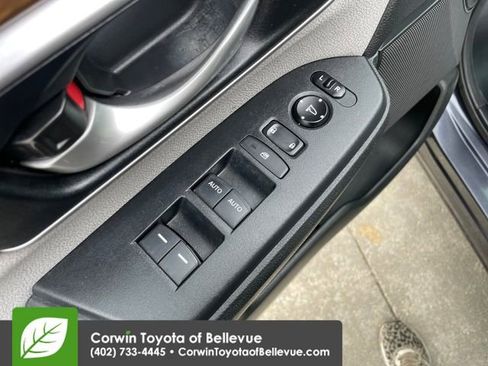 Used 2017 Honda CR-V EX image 19