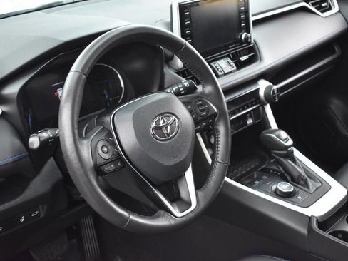 Used 2021 Toyota RAV4 XSE image 40