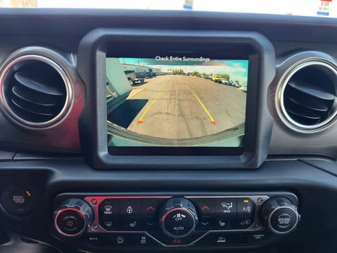 Used 2023 Jeep Wrangler Sahara w/ Cold Weather Group image 26