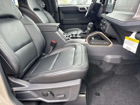 New 2026 Ford Bronco Badlands AWD/4WD image 11