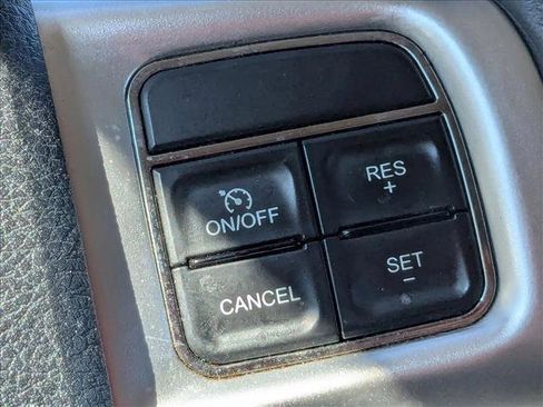 Used 2012 Dodge Journey SXT w/ Popular Equipment Group image 12