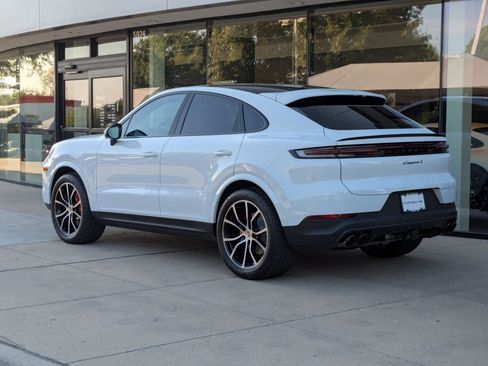 New 2026 Porsche Cayenne S image 3