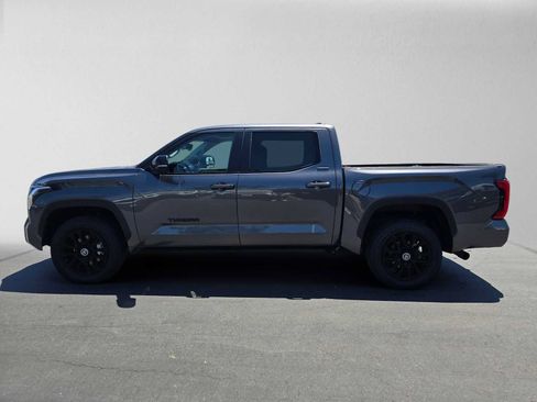 Used 2024 Toyota Tundra Limited AWD/4WD image 6