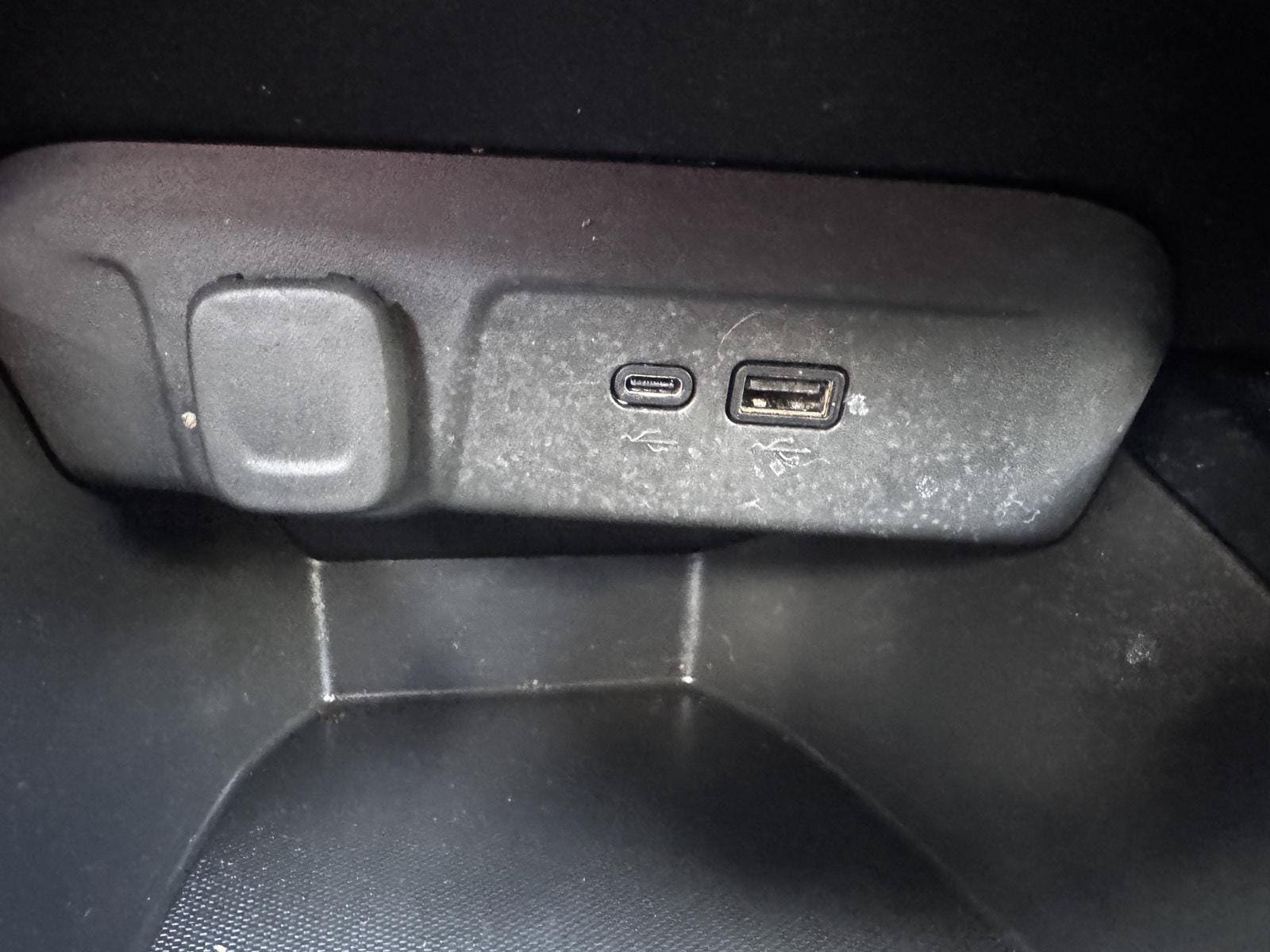 Certified 2024 Chevrolet Trax RS FWD image 22