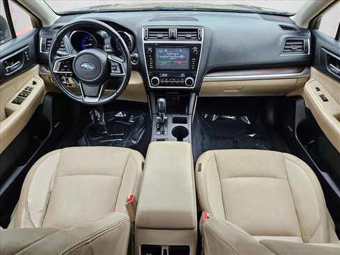 Used 2018 Subaru Outback 2.5i Limited image 17